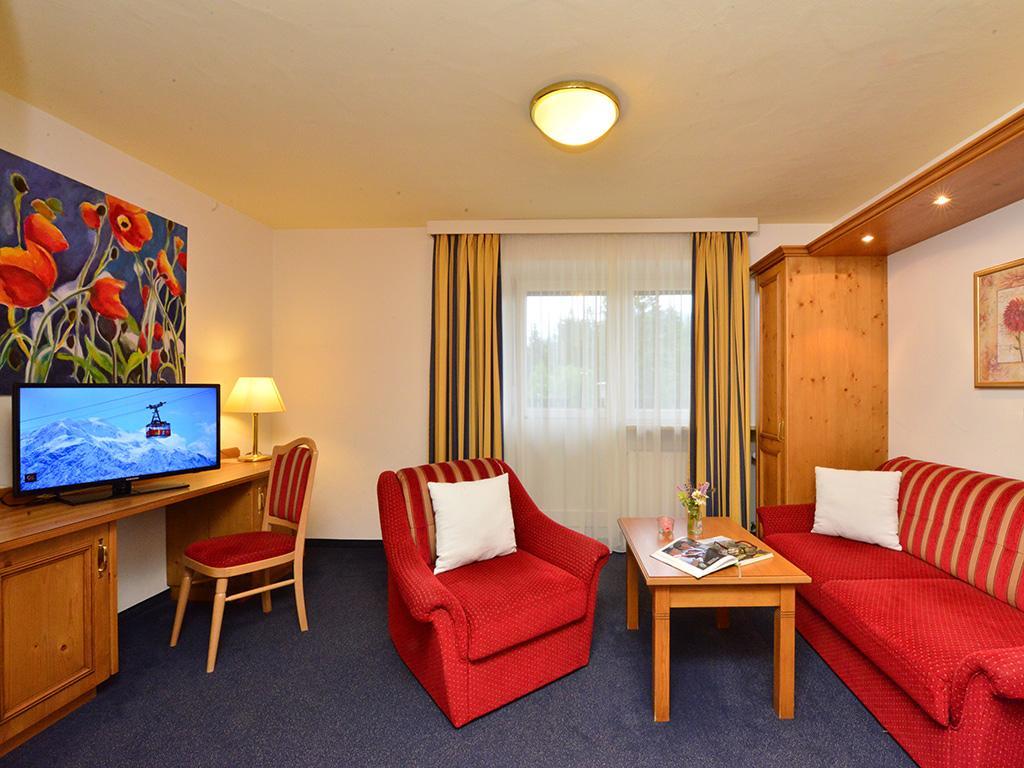 Hotel Wagner Riezlern Esterno foto