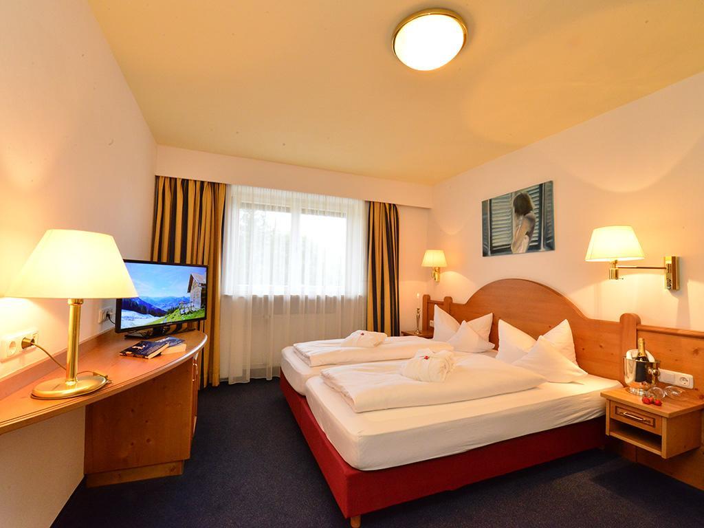 Hotel Wagner Riezlern Esterno foto